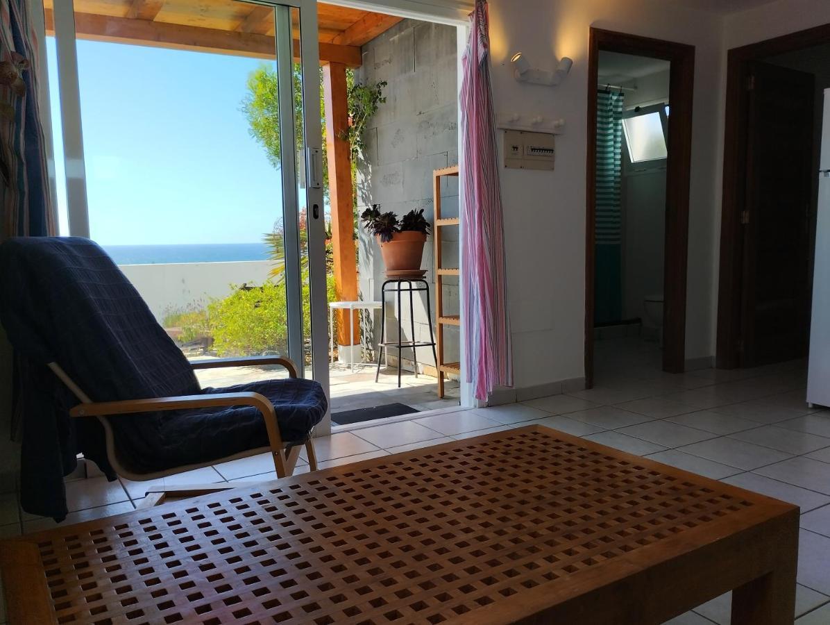 Beautiful Small Bungalow, Amazing Views And Garden 파마라 외부 사진
