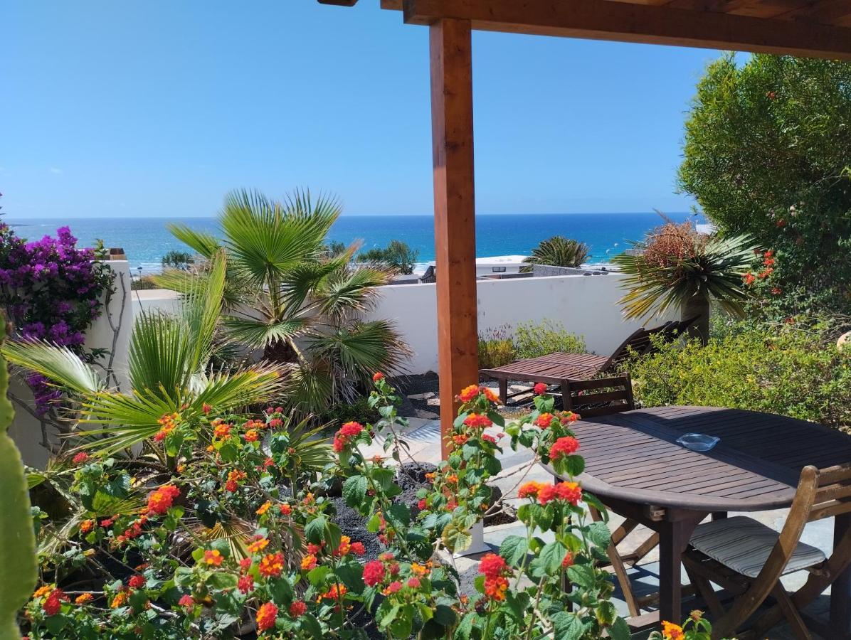 Beautiful Small Bungalow, Amazing Views And Garden 파마라 외부 사진